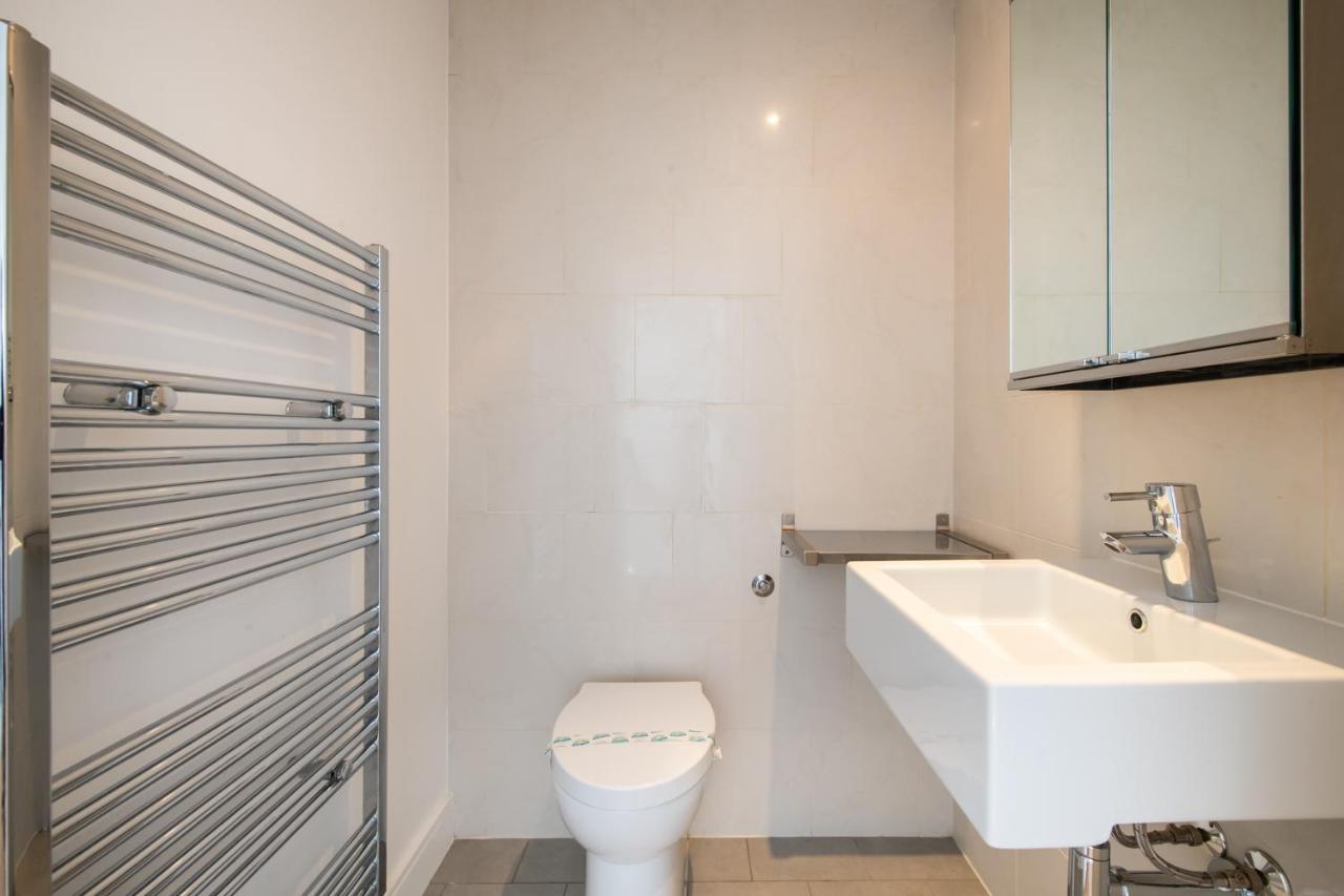 2 Bed Flat In Clapham Common Διαμέρισμα Λονδίνο Εξωτερικό φωτογραφία